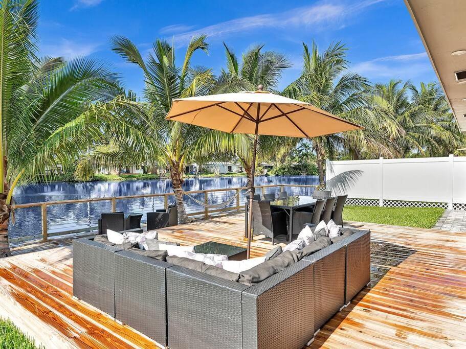 5-Star Lakefront Oasis In Hollywood-Hard Rock Casino 포트 로더데일 외부 사진