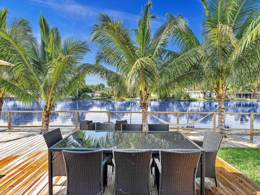 5-Star Lakefront Oasis In Hollywood-Hard Rock Casino 포트 로더데일 외부 사진
